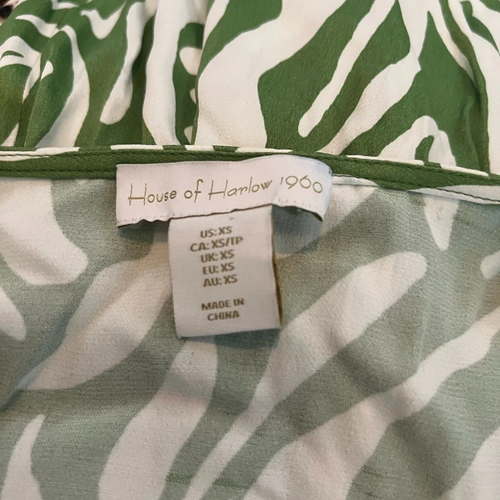 House of Harlow 1960 Green and White Zebra Print Set - Picture 6 of 9